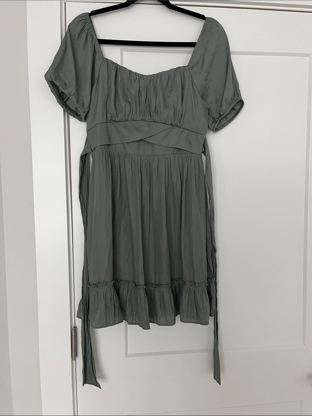 Altard State Sage Green Short Puff Sleeve Babydoll Dress medium